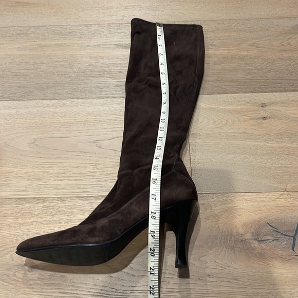 Stuart Weitzman Brown Suede Pull On Boots - Picture 3 of 5